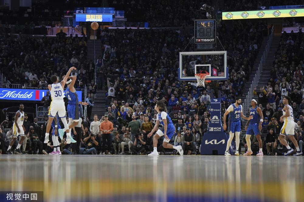 他正在接受 他正在接受